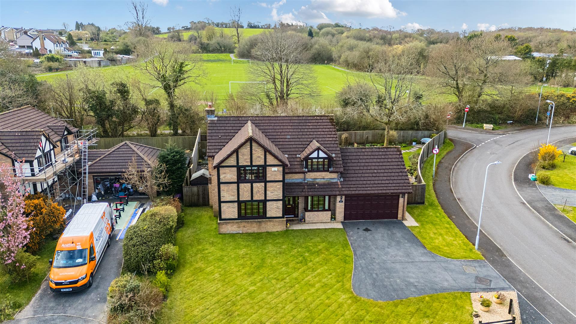 Grove Farm Road, Grovesend, Swansea, SA4 8LA